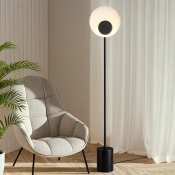 скандинавски минимализъм етаж лампа хол диван страничен ъгъл дизайн смисъл атмосфера светлина светлина луксозна спалня настолна лампа